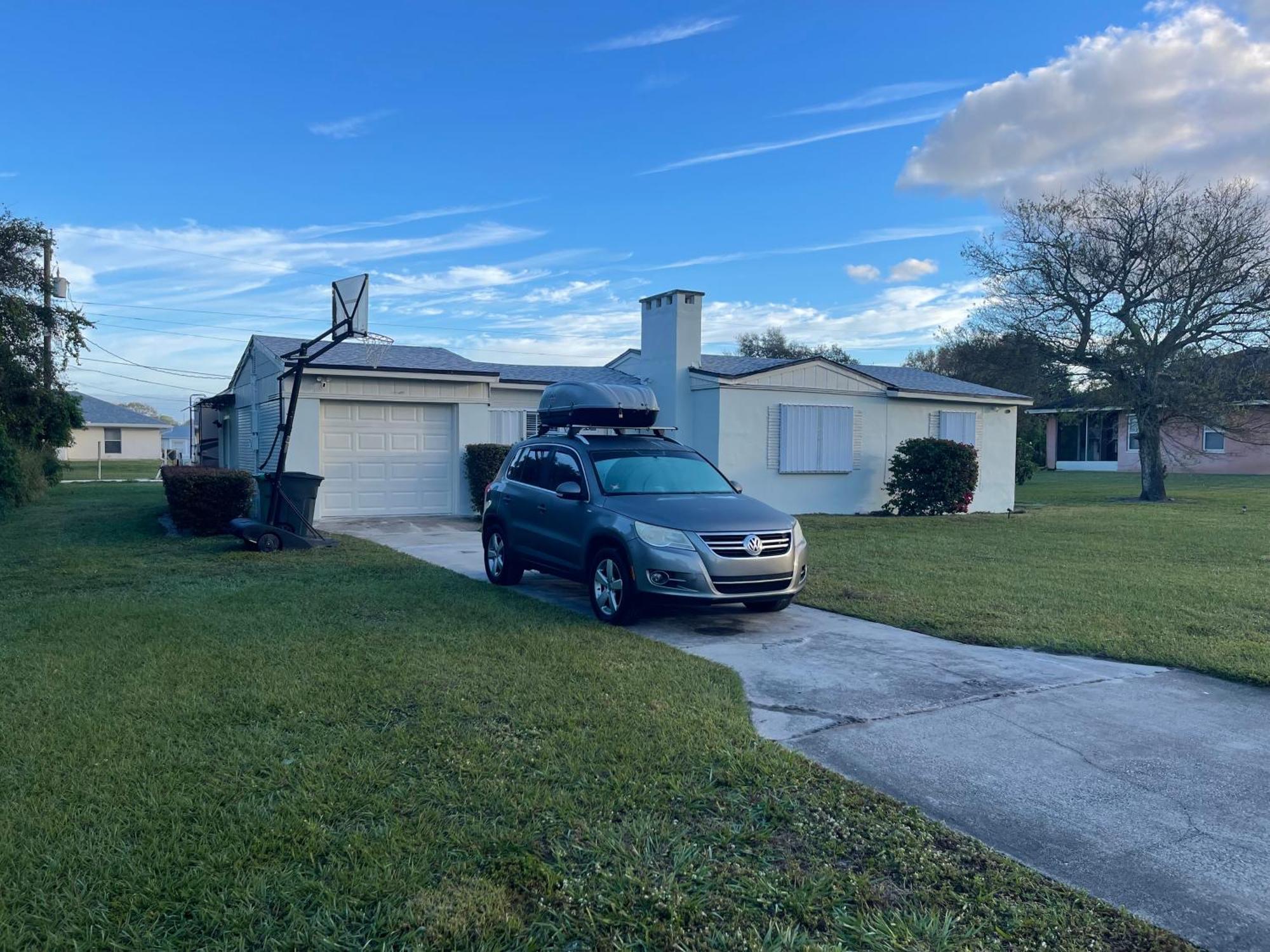 Private Queen Bedroom C Shared Common Spaces Fort Pierce Exterior foto