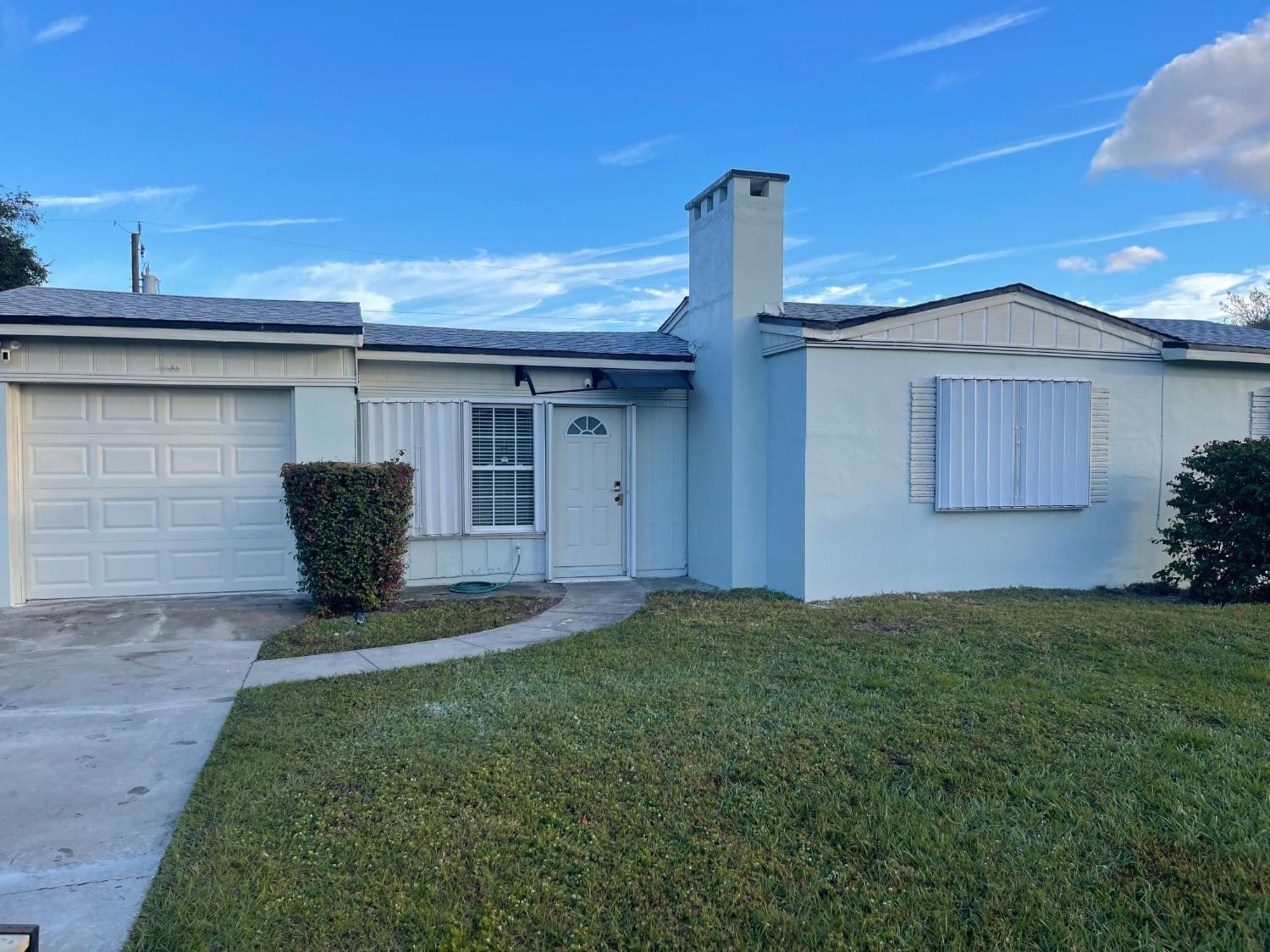 Private Queen Bedroom C Shared Common Spaces Fort Pierce Exterior foto